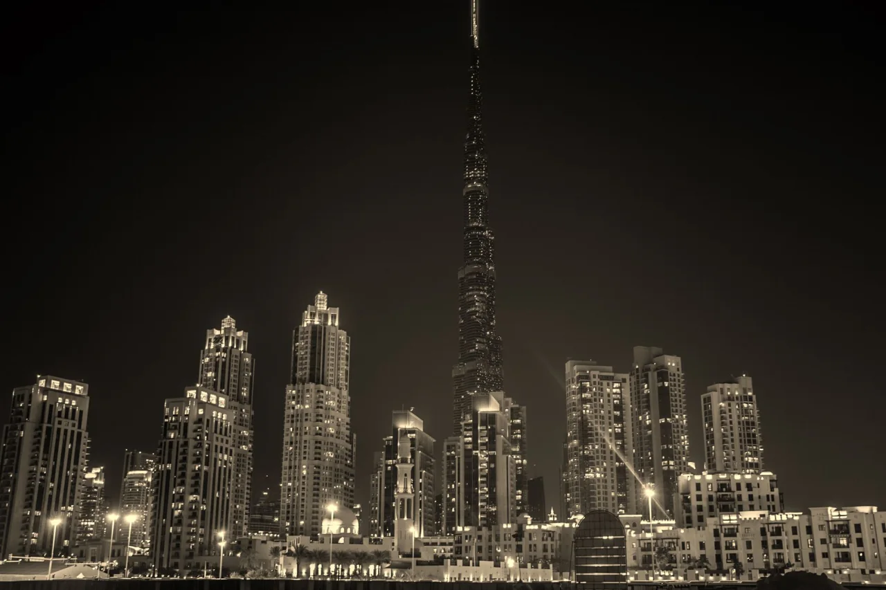 Dubai Holding UAE: Full Guide
