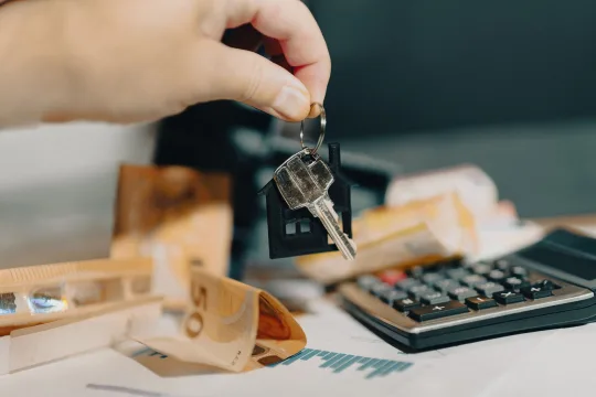 Dubai Investment: Returns & Risks
