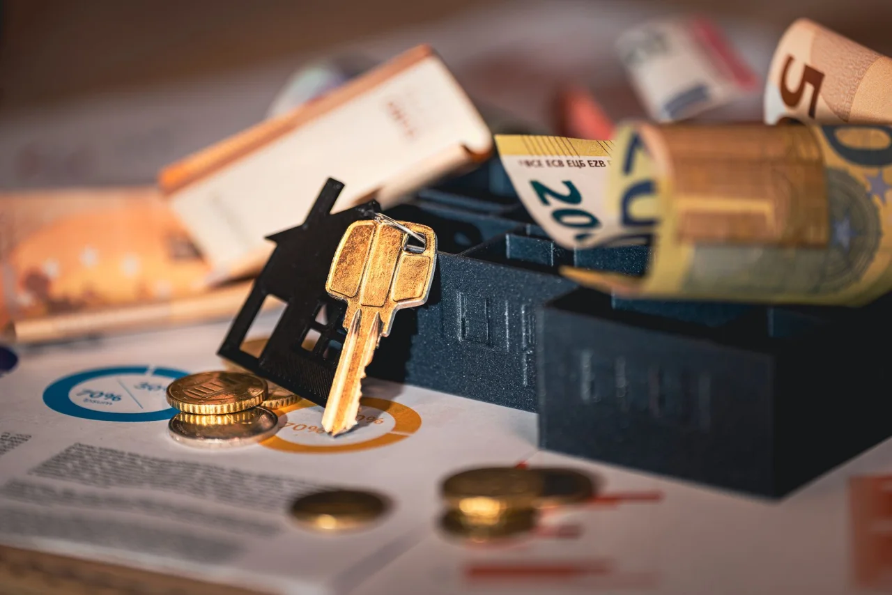 Dubai Investments PJSC: Returns & Risks