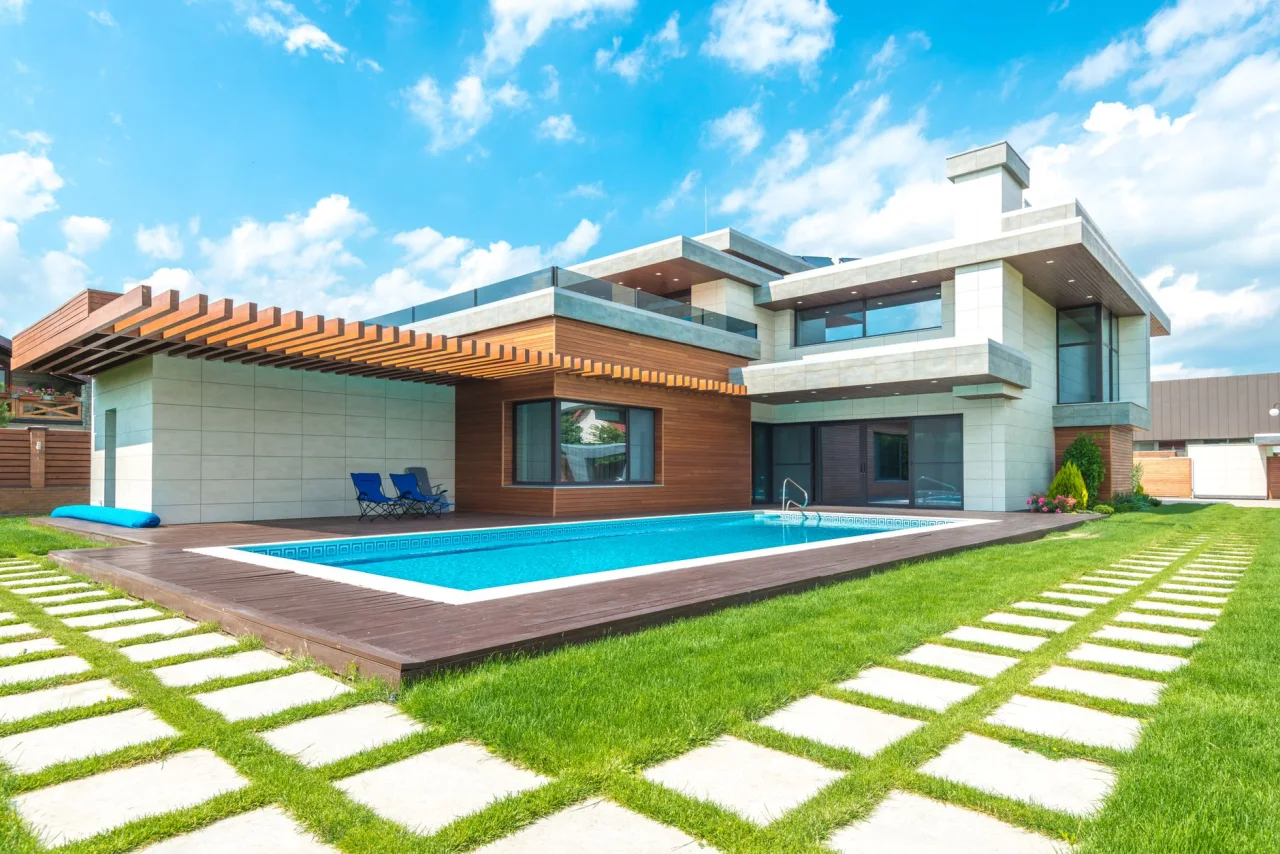 Emirates Hills Villas: Guide