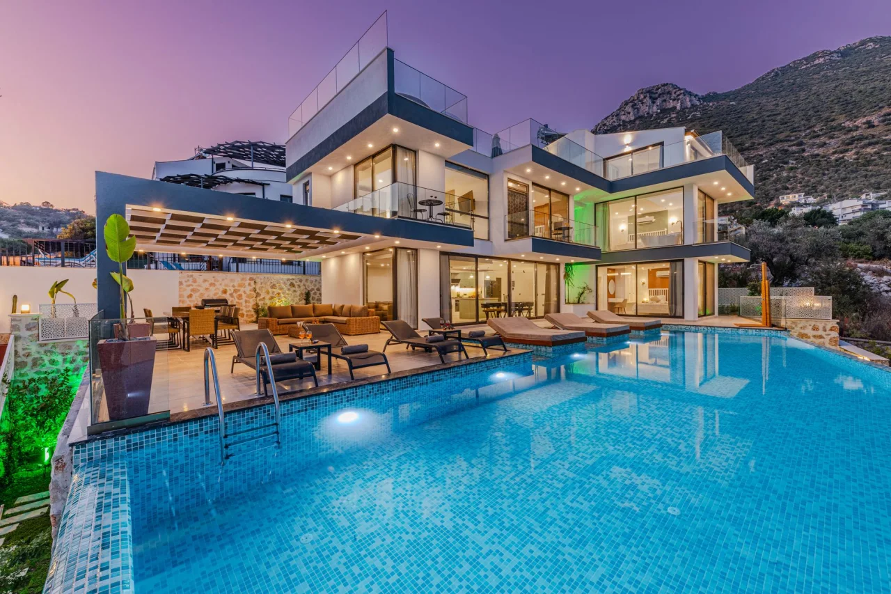 Jumeirah Villas for Sale (2026)