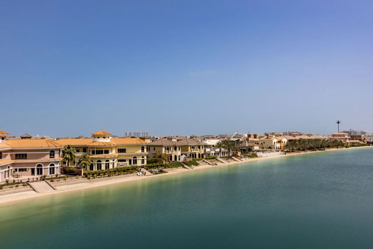 Living in Arabian Ranches 3